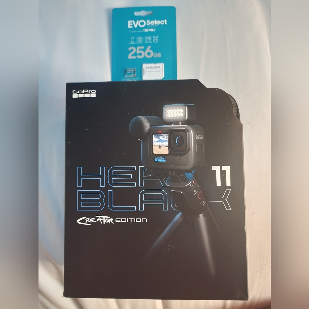 Gopro hero 11 creator edition with 256gb Memory card